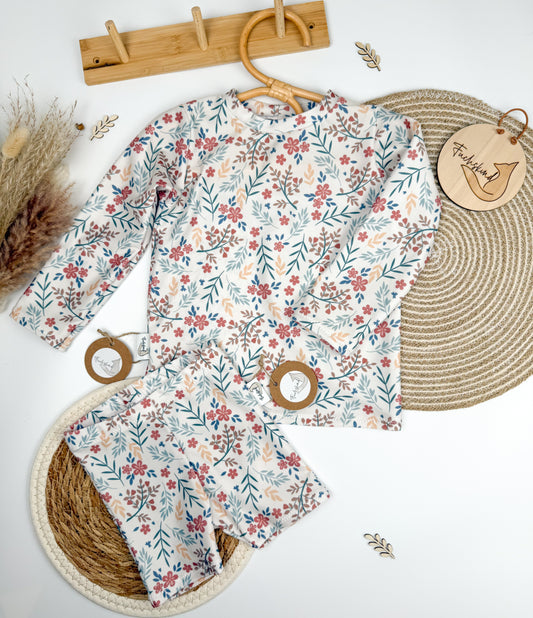 UV- Set Gr. 86 / UV- Langarmshirt & kurze Hose / UPF 50+ / Lycra / bunte Retro Blumen