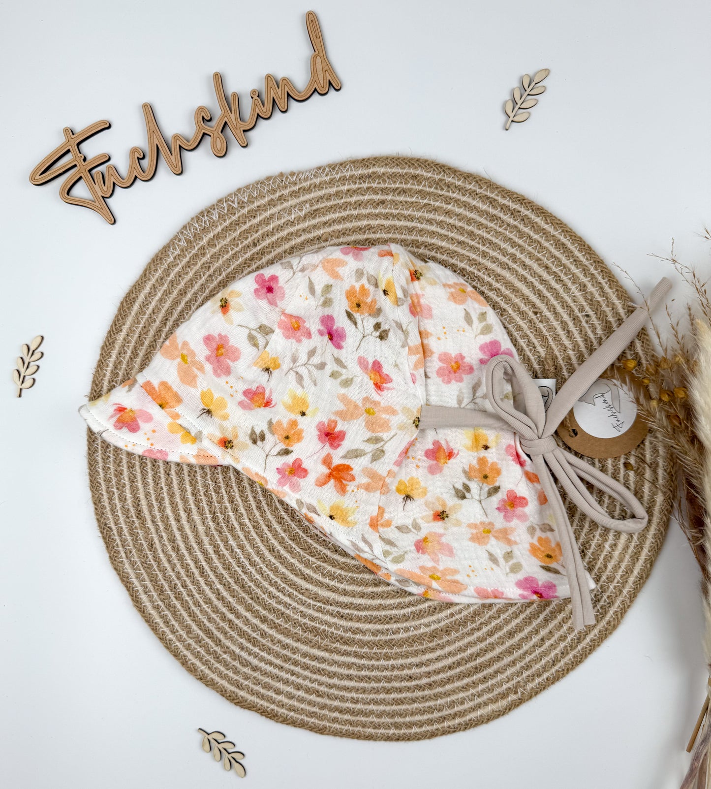 Musselin- Sonnenhut KU 46-50cm / 100% Baumwolle / doppelt vernäht/ Blumen pink- orange